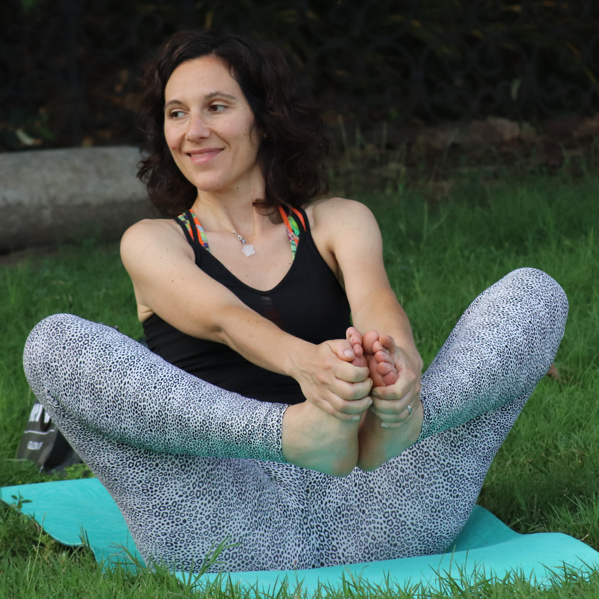 stefania-olis-grappeggia-yoga-posturale