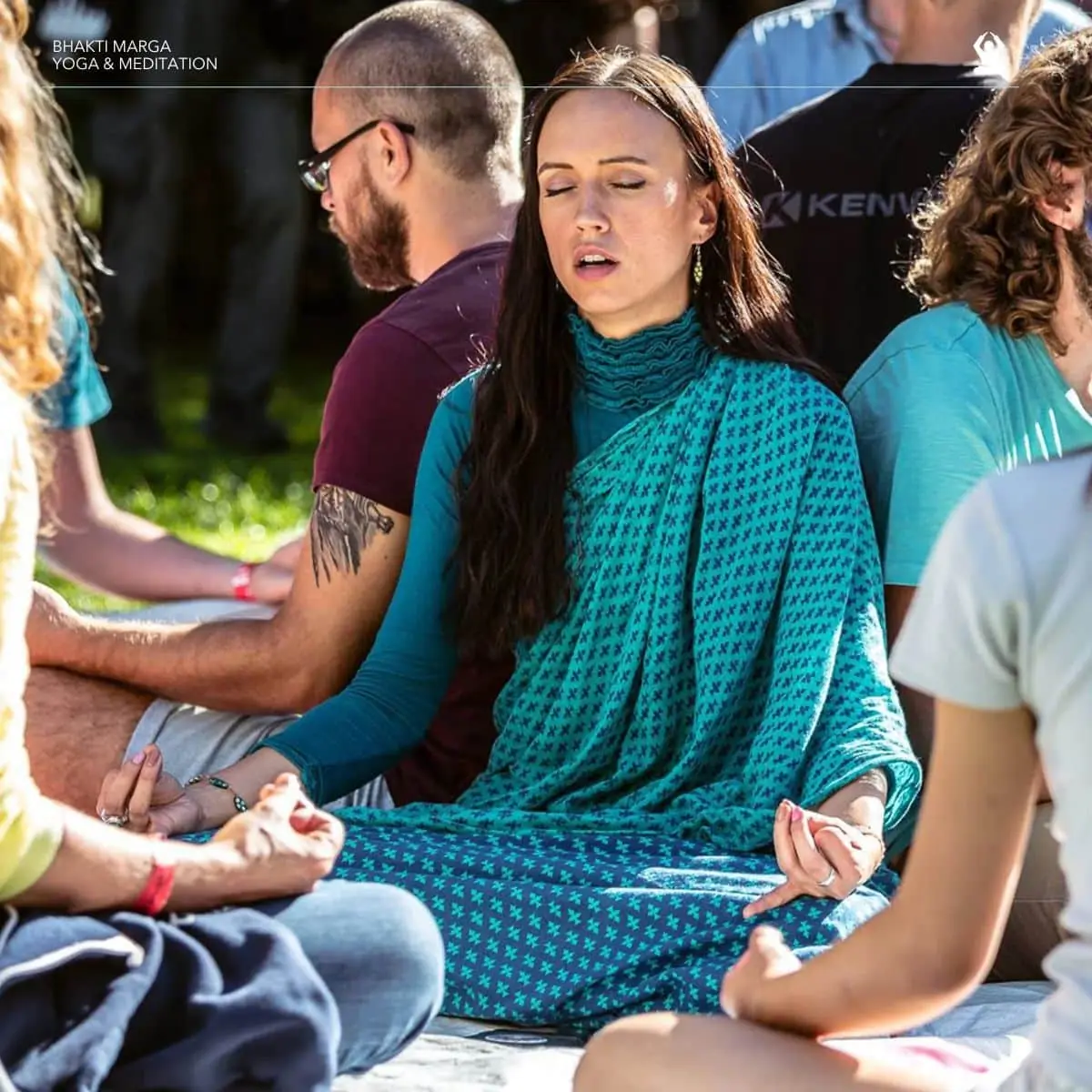 canto om om chanting